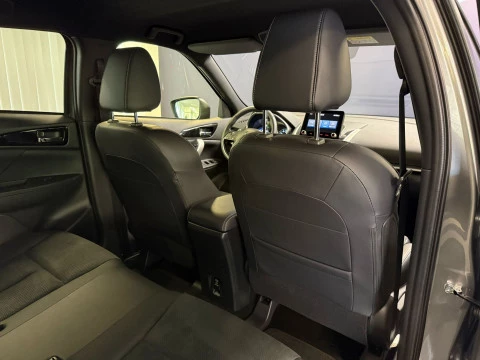 Mitsubishi Eclipse Cross PHEV Kaiteki 4WD