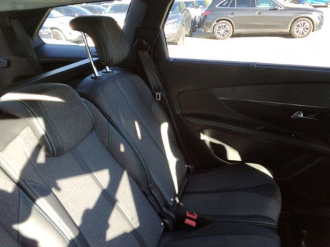 Peugeot 5008 1.5 BlueHDi 96kW S&S Allure Pack EAT8