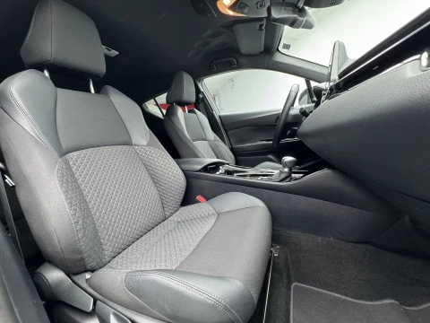 Toyota C-HR 1.8 125H Advance