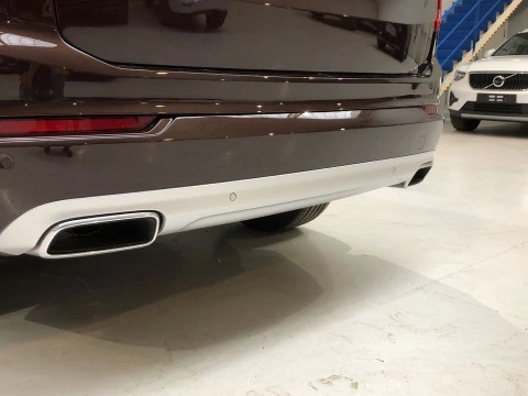 Volvo XC90 2.0 B5 D MOMENTUM 5 SEAT AWD AUTO 5P