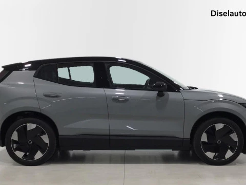 Volvo EX30 Single Motor Extended Range Plus Auto