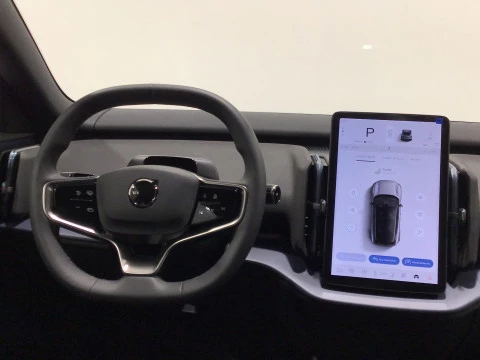 Volvo EX30 Single Motor Extended Range Plus Auto