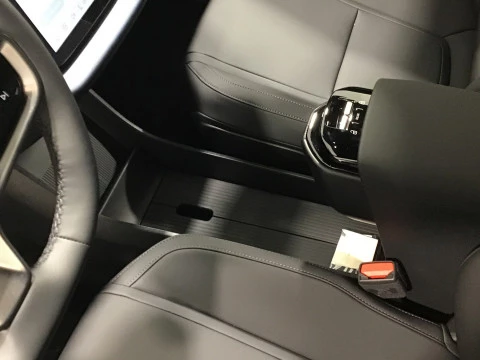 Volvo EX30 Single Motor Extended Range Plus Auto