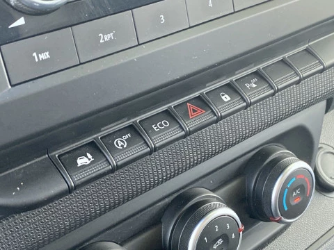 Renault Trafic Furgón L1H1 Blue dCi 96 Kw (130 CV) CUA