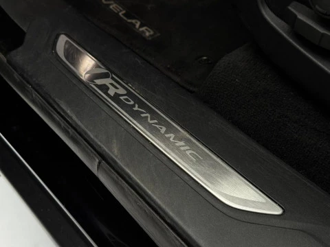 Land Rover Range Rover Velar 2.0 D180 132kW R-Dynamic S 4WD Auto