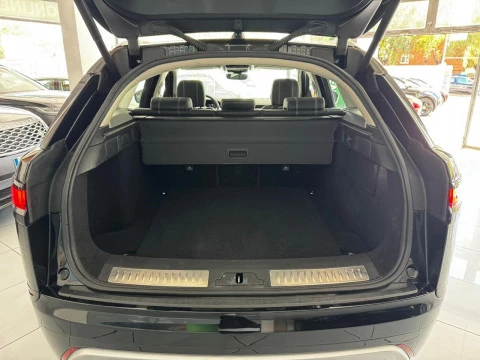 Land Rover Range Rover Velar 2.0 D180 132kW R-Dynamic S 4WD Auto