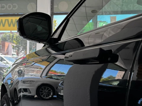 Land Rover Range Rover Velar 2.0 D180 132kW R-Dynamic S 4WD Auto