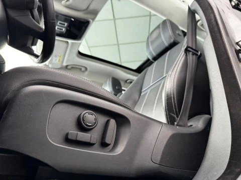 Land Rover Range Rover Velar 2.0 D180 132kW R-Dynamic S 4WD Auto