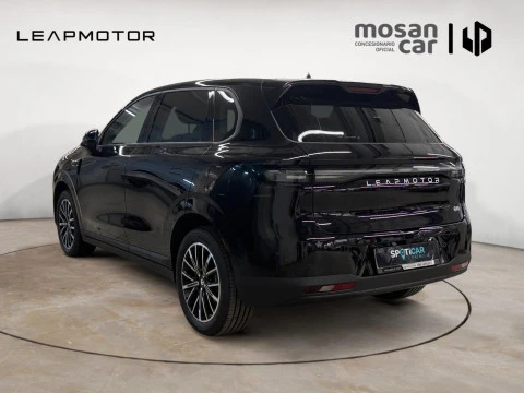 Leapmotor B10 B10 REEV 18.8 kWh Design Auto