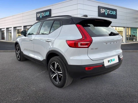 Volvo XC40 1.5 T2 R-Design Auto