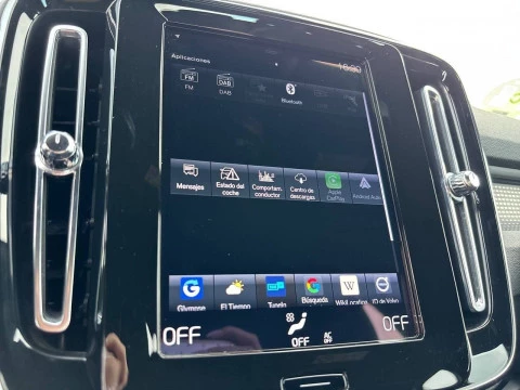 Volvo XC40 1.5 T2 R-Design Auto