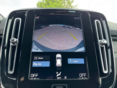 Volvo XC40 1.5 T2 R-Design Auto