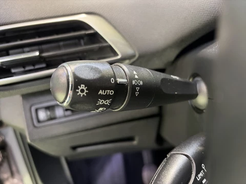 Peugeot 5008 BlueHDi 130 SANDS Allure 96 kW (130 CV)