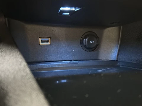 Peugeot 5008 BlueHDi 130 SANDS Allure 96 kW (130 CV)