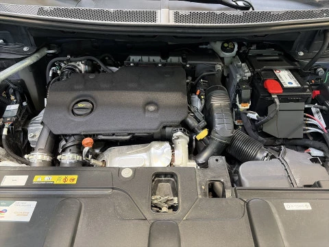 Peugeot 5008 BlueHDi 130 SANDS Allure 96 kW (130 CV)