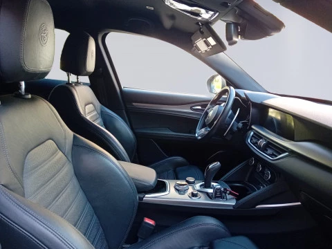 Alfa Romeo Stelvio 2.2 Diésel 154kW (210CV) Veloce Q4
