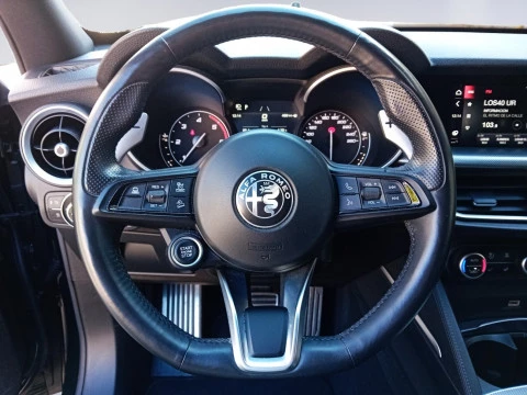 Alfa Romeo Stelvio 2.2 Diésel 154kW (210CV) Veloce Q4