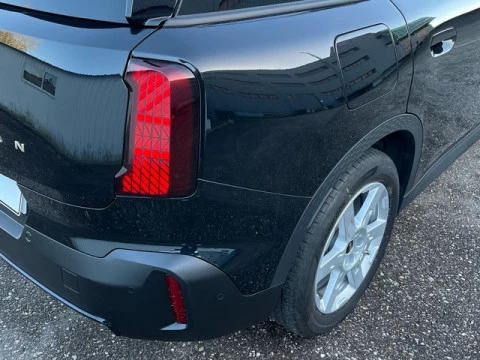 MINI Countryman D 120 kW (163 CV)