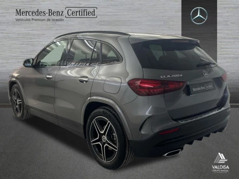 Mercedes-Benz GLA 200 d