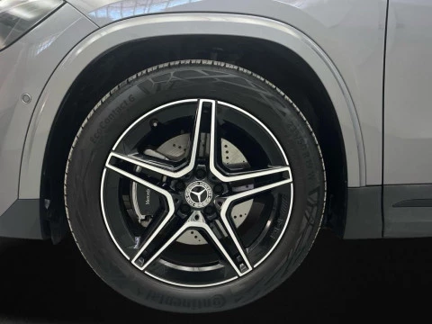 Mercedes-Benz GLA 200 d