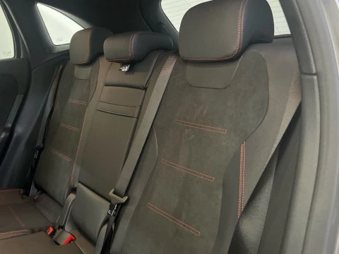 Mercedes-Benz GLA 200 d