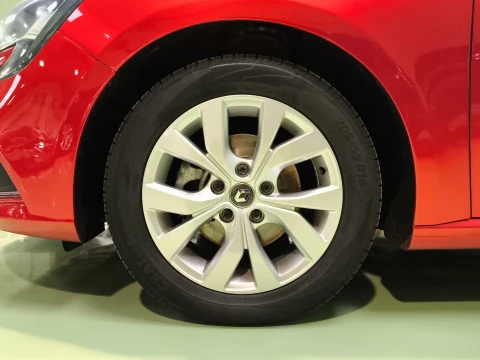 Renault Megane Limited Blue dCi 85 kW (115 CV)