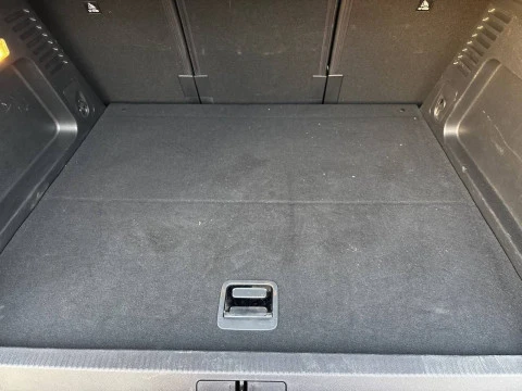 Citroën C5 Aircross Hybrid 225 e-EAT8 Shine Pack Citroën C5 Aircross Hybrid 225 e-EAT8 Shine Pack