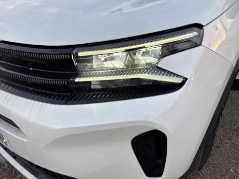 Citroën C5 Aircross Hybrid 225 e-EAT8 Shine Pack Citroën C5 Aircross Hybrid 225 e-EAT8 Shine Pack