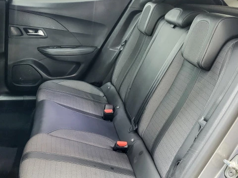 Peugeot 2008 Allure Puretech 100 S&S 6 Vel. MAN