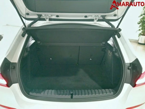 BMW Serie 1  118d  Auto. Business