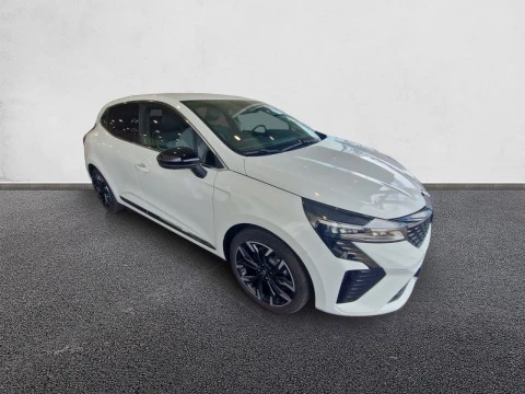 Renault Clio Techno full hybrid E-Tech 145 (103Kw)