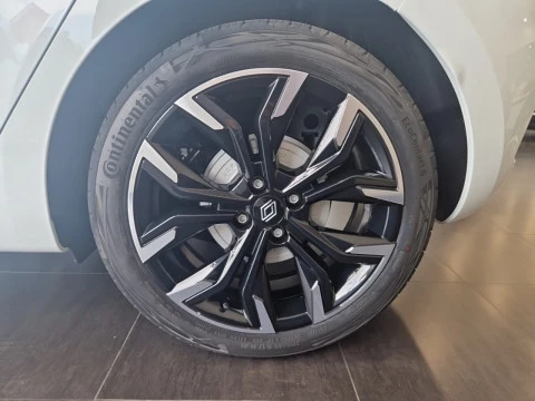 Renault Clio Techno full hybrid E-Tech 145 (103Kw)