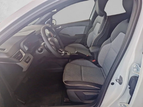 Renault Clio Techno full hybrid E-Tech 145 (103Kw)