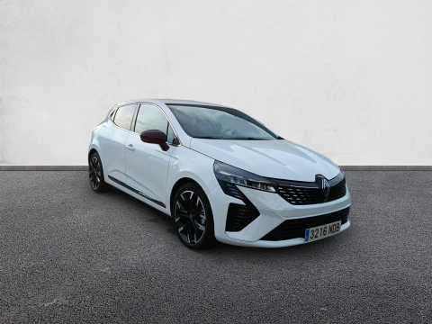 Renault Clio Techno full hybrid E-Tech 145 (103Kw)