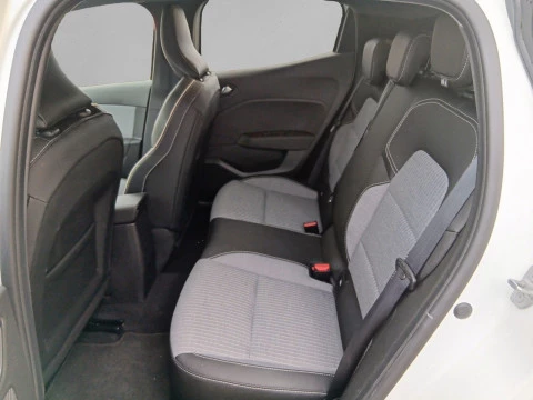 Renault Clio Techno full hybrid E-Tech 145 (103Kw)