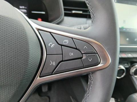 Renault Clio Techno full hybrid E-Tech 145 (103Kw)