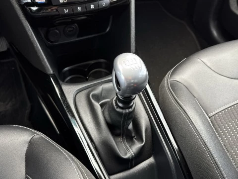 Peugeot 2008 BlueHDi 100 SANDS Allure 74 kW (100 CV)