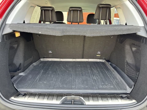 Peugeot 2008 BlueHDi 100 SANDS Allure 74 kW (100 CV)