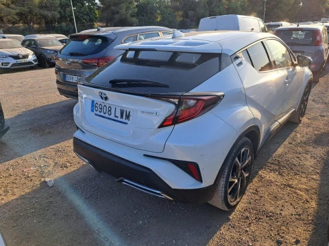 Toyota C-HR 2.0 180H Advance