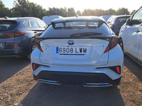 Toyota C-HR 2.0 180H Advance