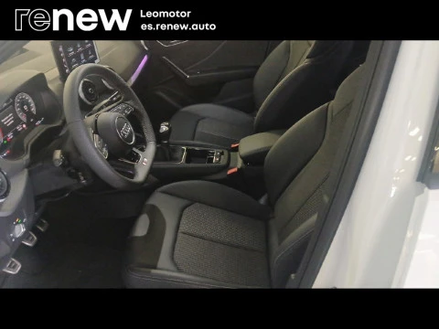 Audi Q2  Diesel  30 TDI S line 85kW