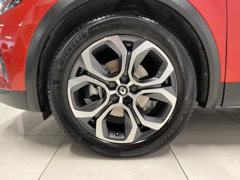 Renault Captur  Hibrido Enchufable  E-TECH Hibrido Enchufable Fast Track 117kW