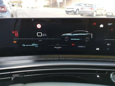Peugeot e-3008 GT Eléctrico 157kW