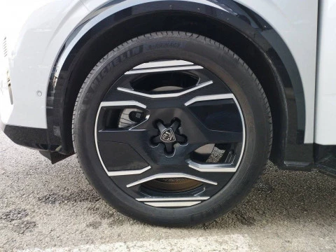 Peugeot e-3008 GT Eléctrico 157kW