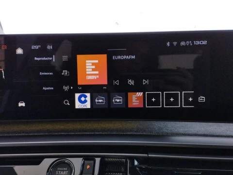 Peugeot e-3008 GT Eléctrico 157kW