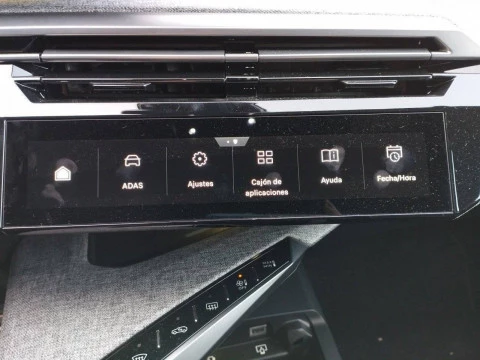 Peugeot e-3008 GT Eléctrico 157kW