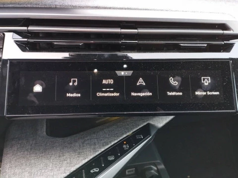 Peugeot e-3008 GT Eléctrico 157kW