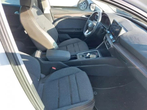 Seat Nuevo León SP 1.4 e-Hybrid DSG S&S Xcellence Go L