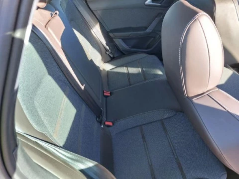 Seat Nuevo León SP 1.4 e-Hybrid DSG S&S Xcellence Go L