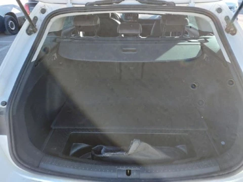 Seat Nuevo León SP 1.4 e-Hybrid DSG S&S Xcellence Go L